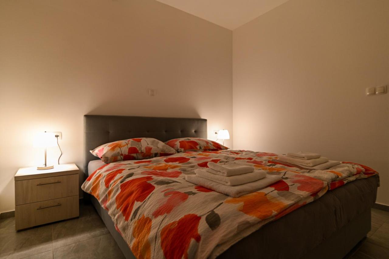 Luxury Apartment With Swimming Pool Ana Trogir Ngoại thất bức ảnh