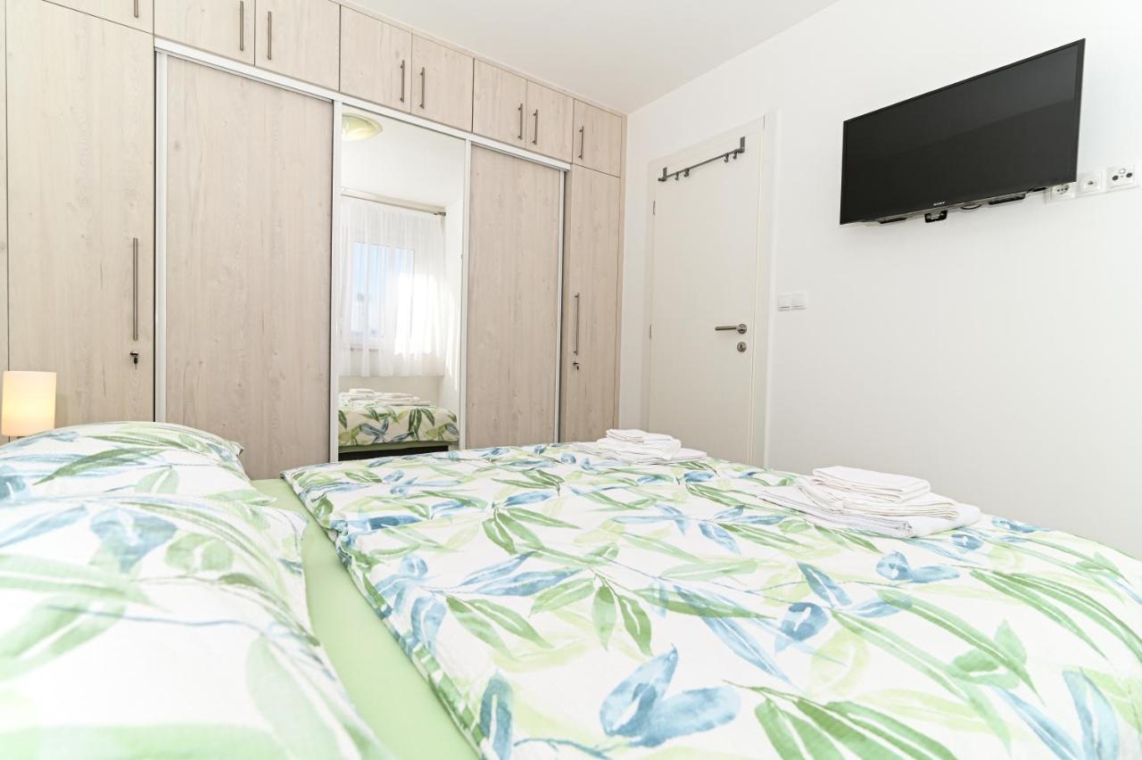 Luxury Apartment With Swimming Pool Ana Trogir Ngoại thất bức ảnh