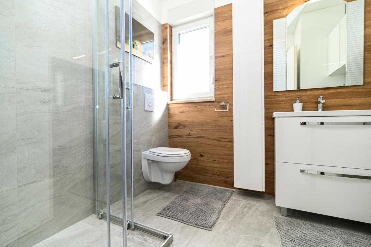 Luxury Apartment With Swimming Pool Ana Trogir Ngoại thất bức ảnh