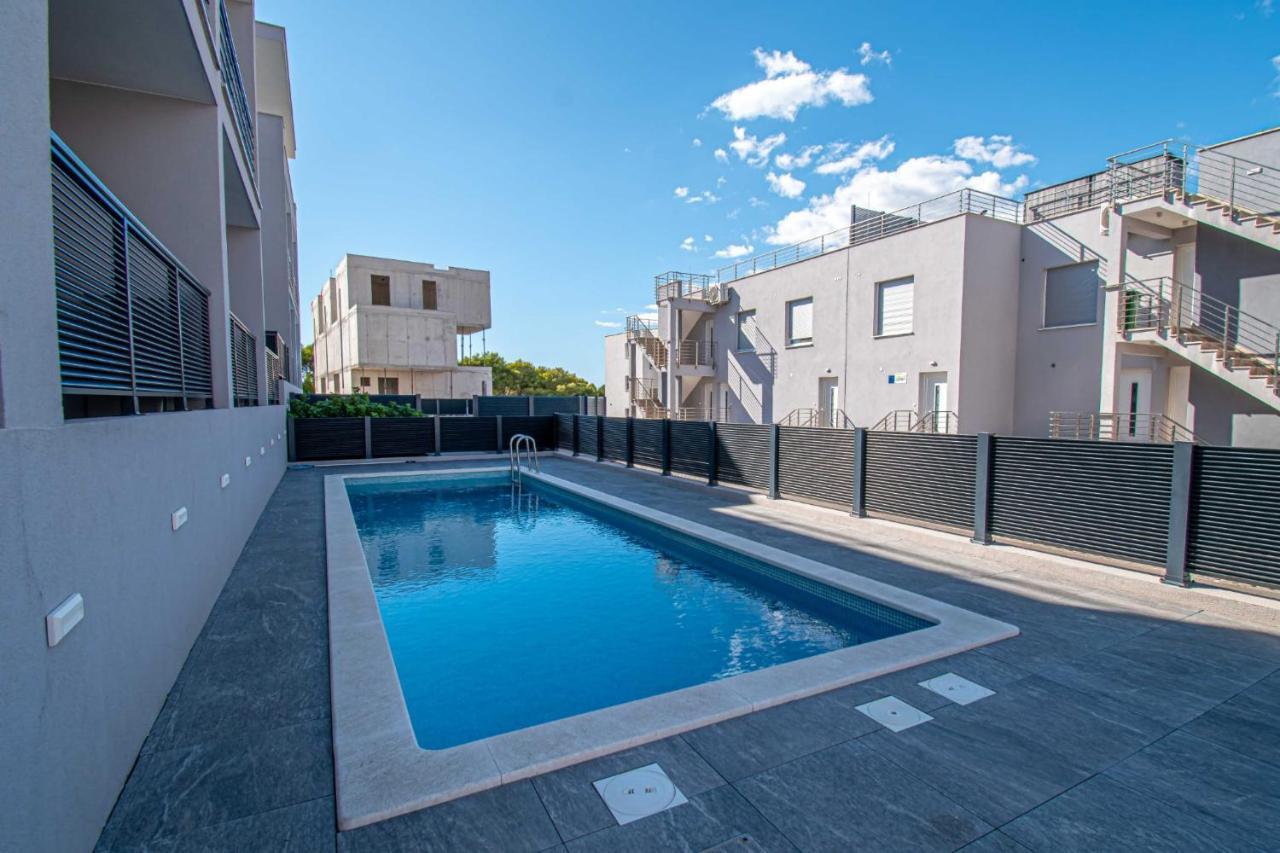 Luxury Apartment With Swimming Pool Ana Trogir Ngoại thất bức ảnh