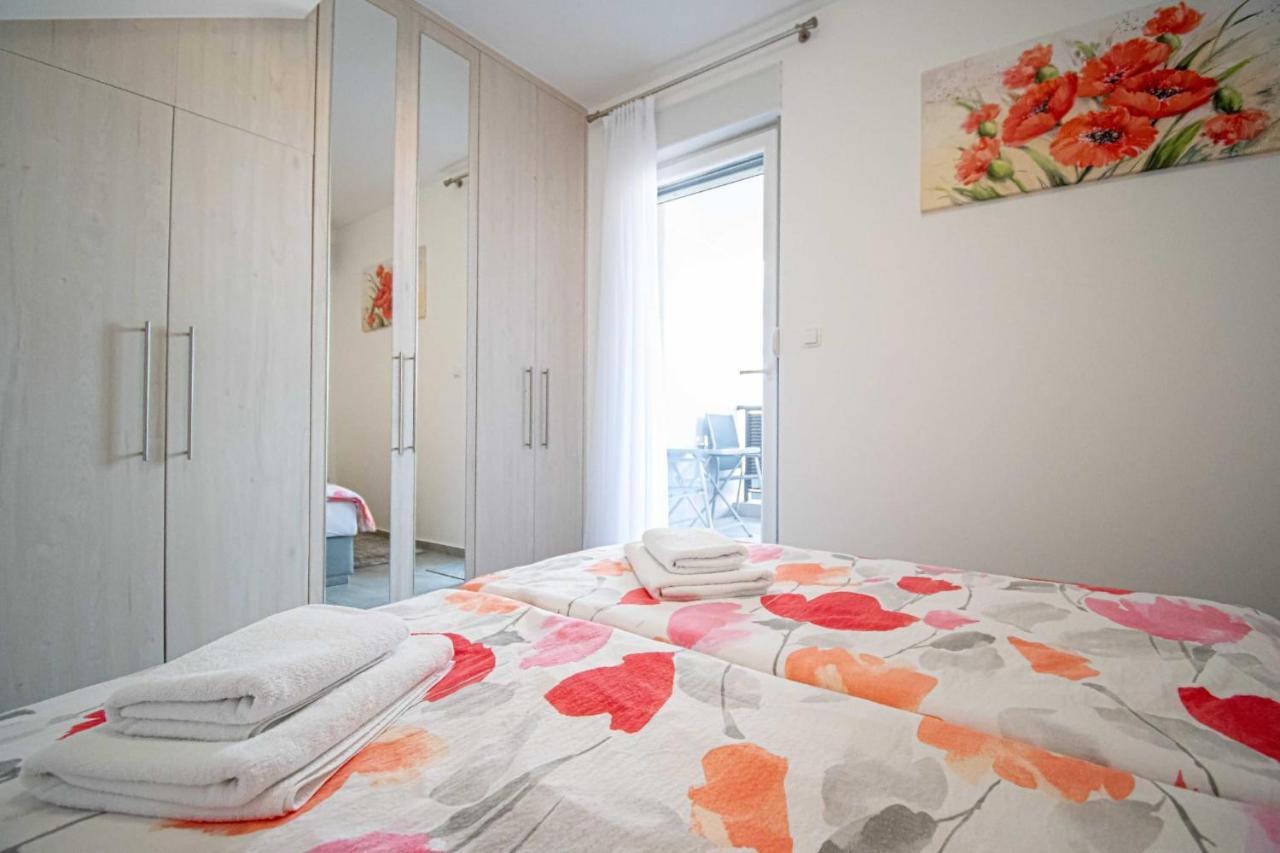 Luxury Apartment With Swimming Pool Ana Trogir Ngoại thất bức ảnh
