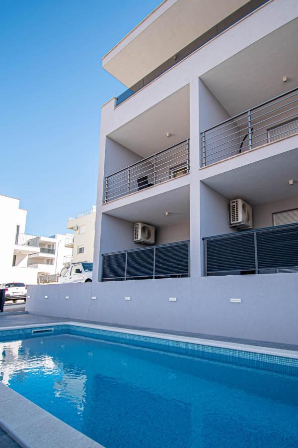 Luxury Apartment With Swimming Pool Ana Trogir Ngoại thất bức ảnh